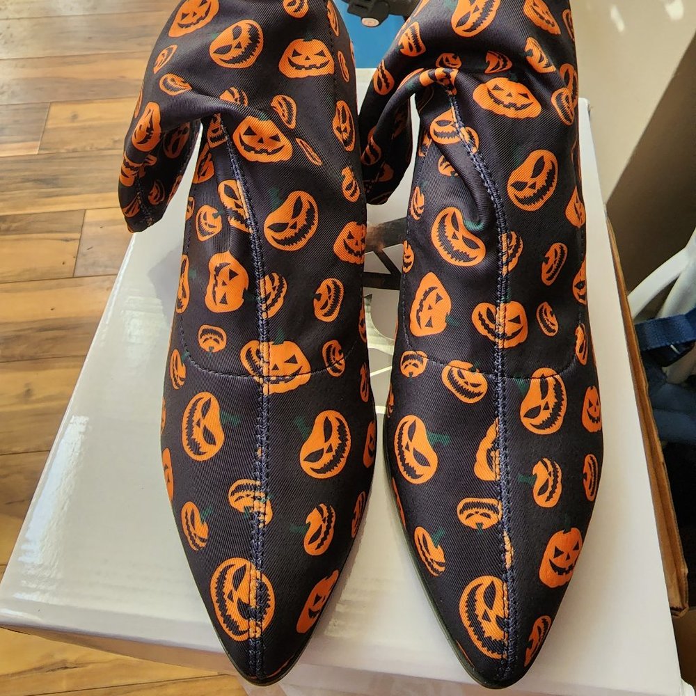 YRU Jinx Spandex Jack-O-Lantern Booties